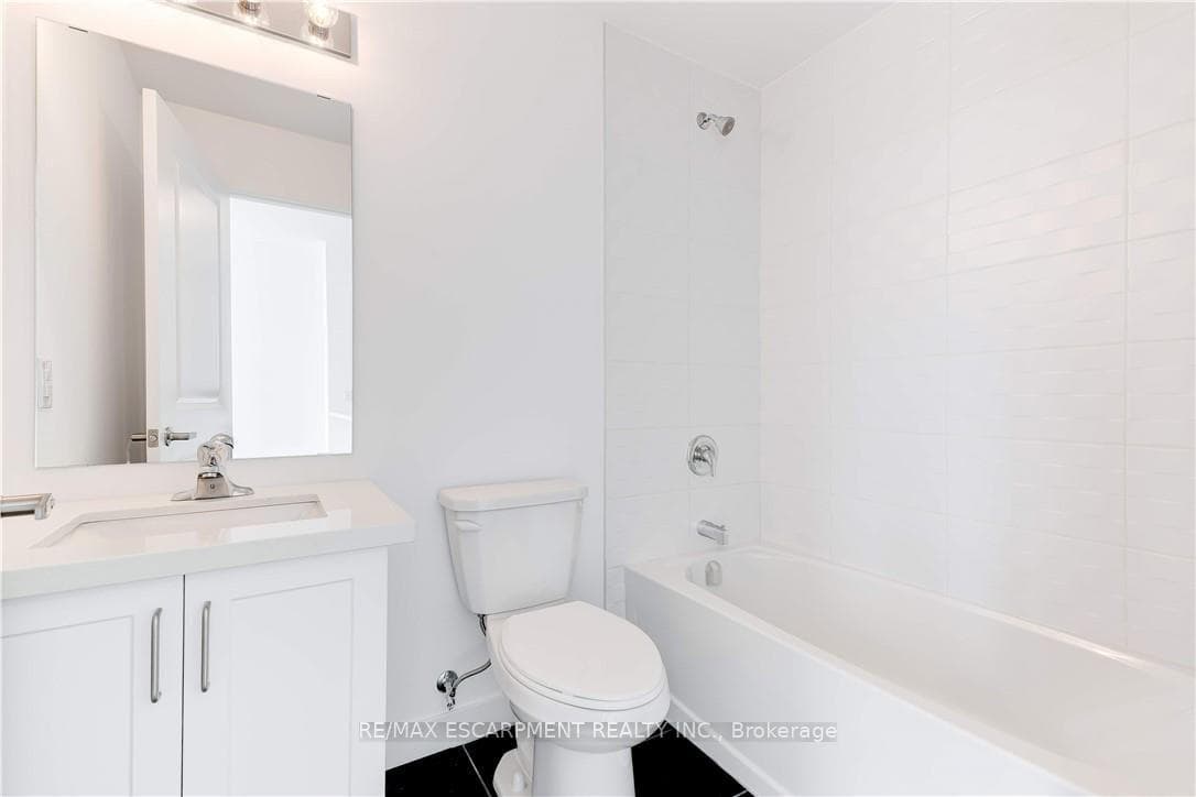 450 Dundas Street Unit 1204 photo 10