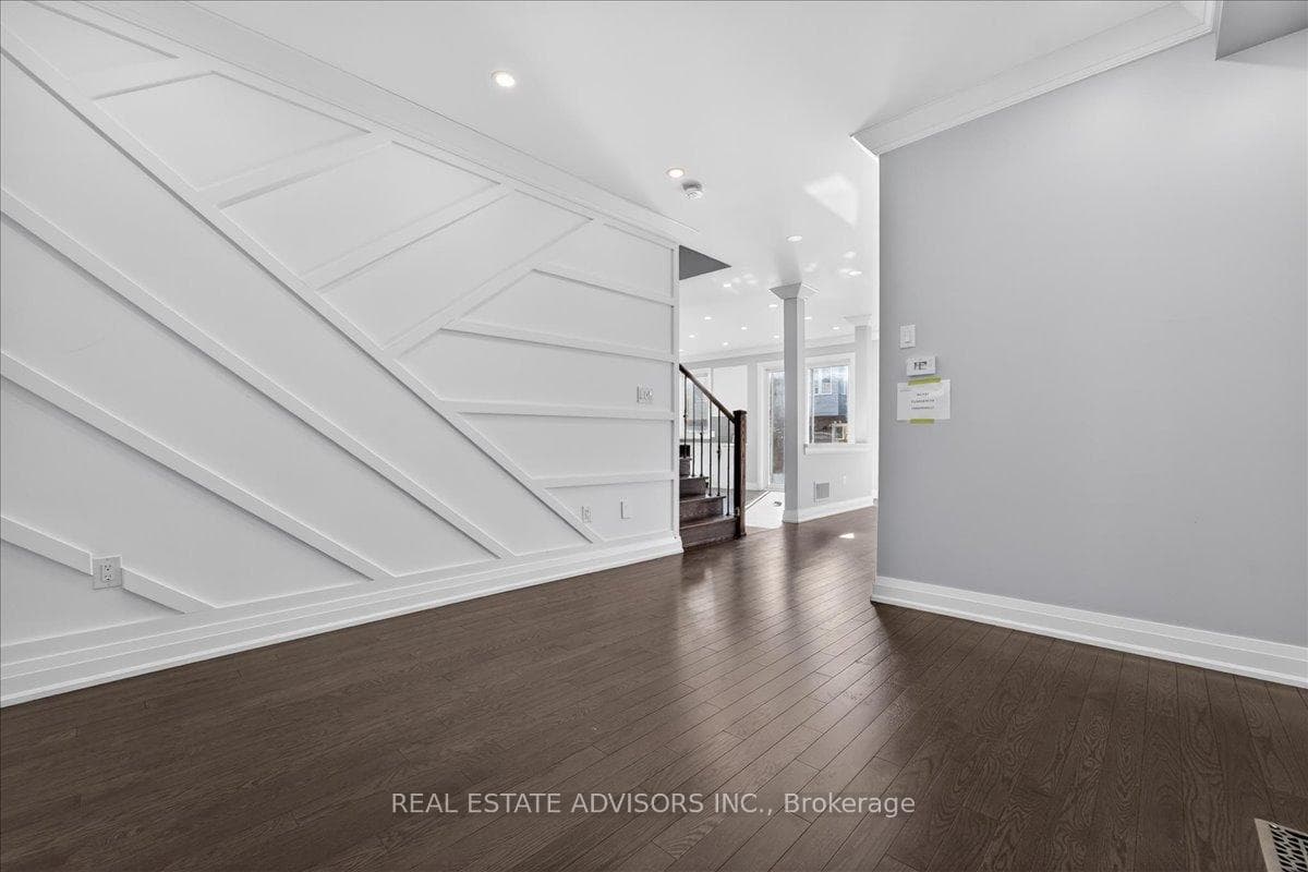 39 Unwind Crescent photo 7