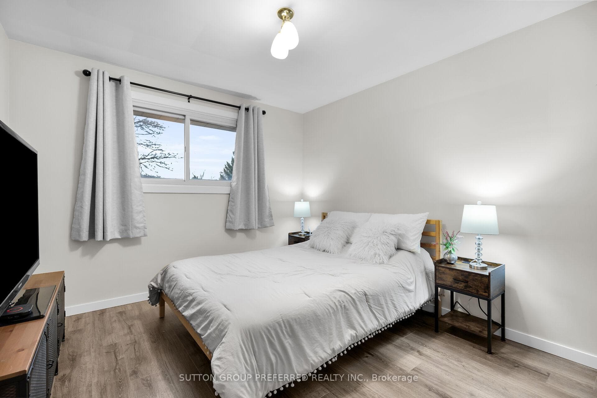 1200 Lancaster Street photo 14