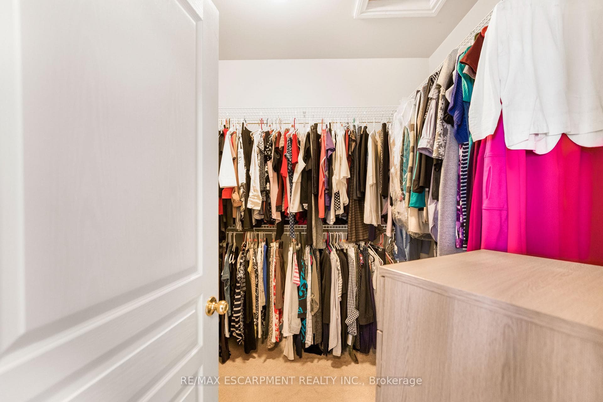 130 DORCHESTER Drive photo 20