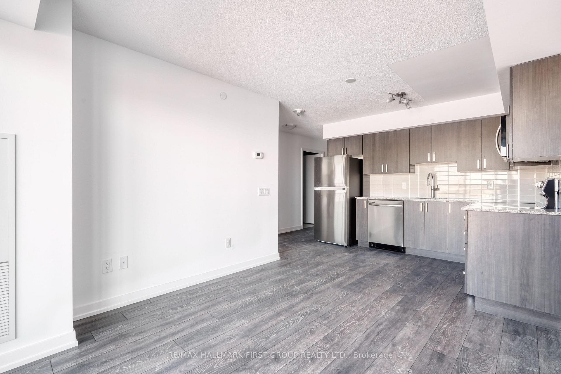 1455 Celebration Drive Unit 1411 photo 5
