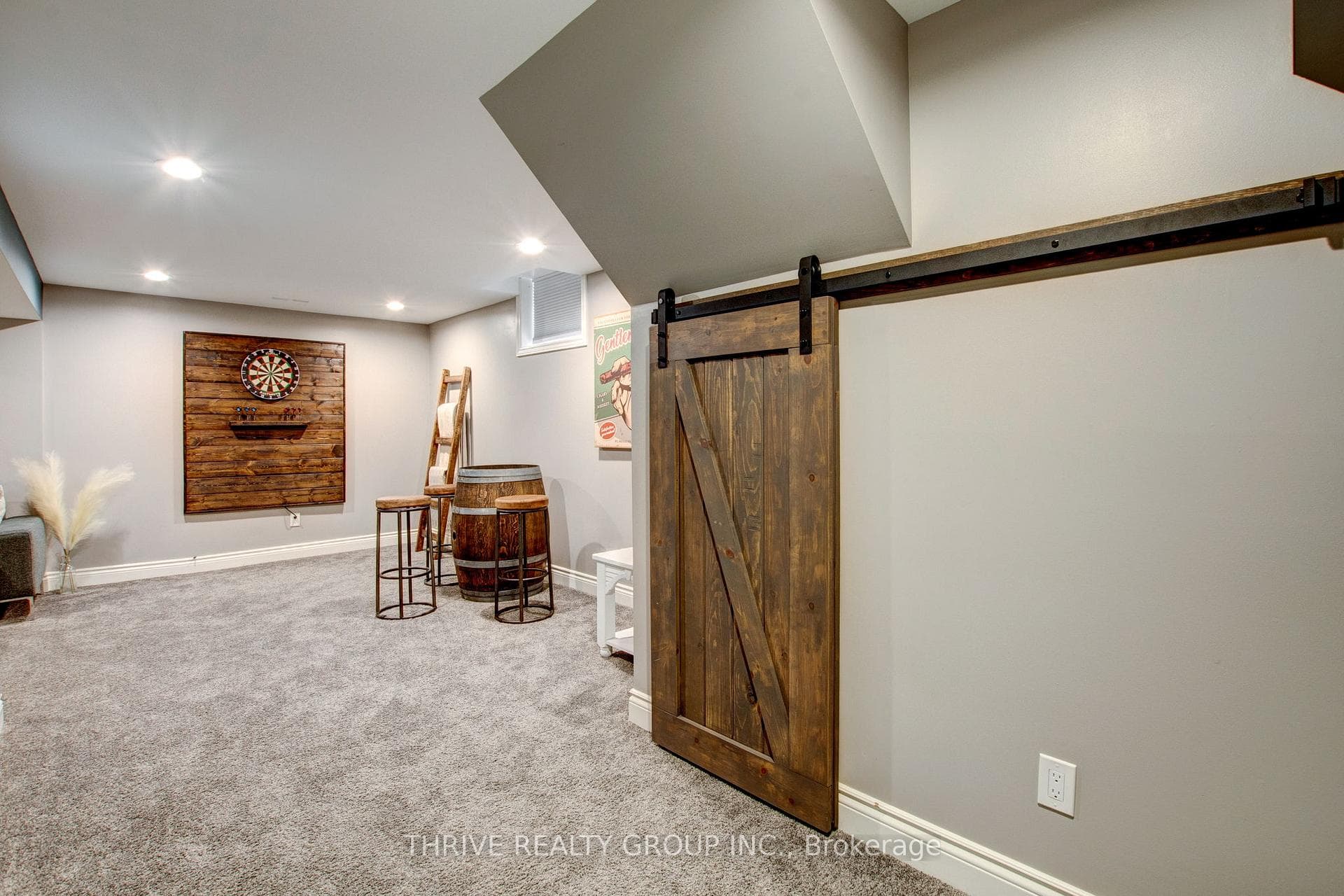283 Rossmore Court photo 29