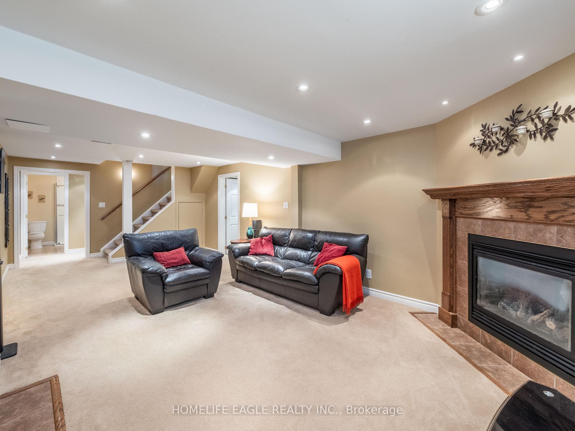 11 Oakmeadow Boulevard photo 17