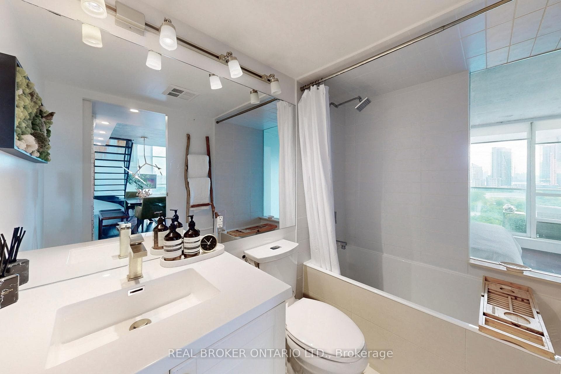 250 Manitoba Street Unit 728 photo 6