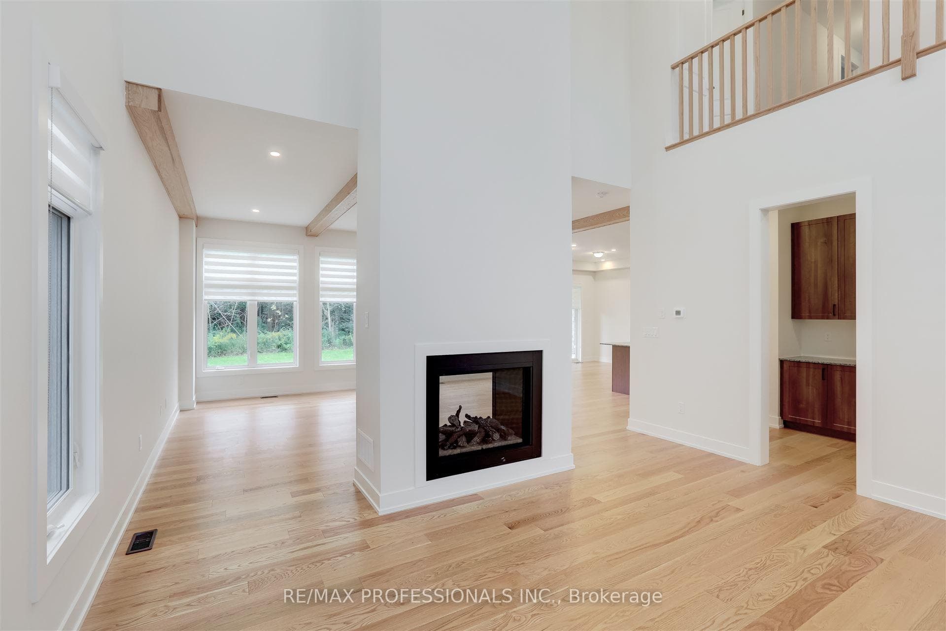 118 Dorothy Drive photo 5