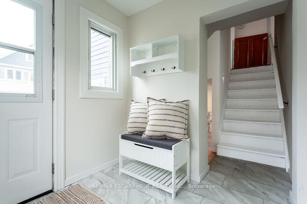 270 Beach Boulevard photo 29