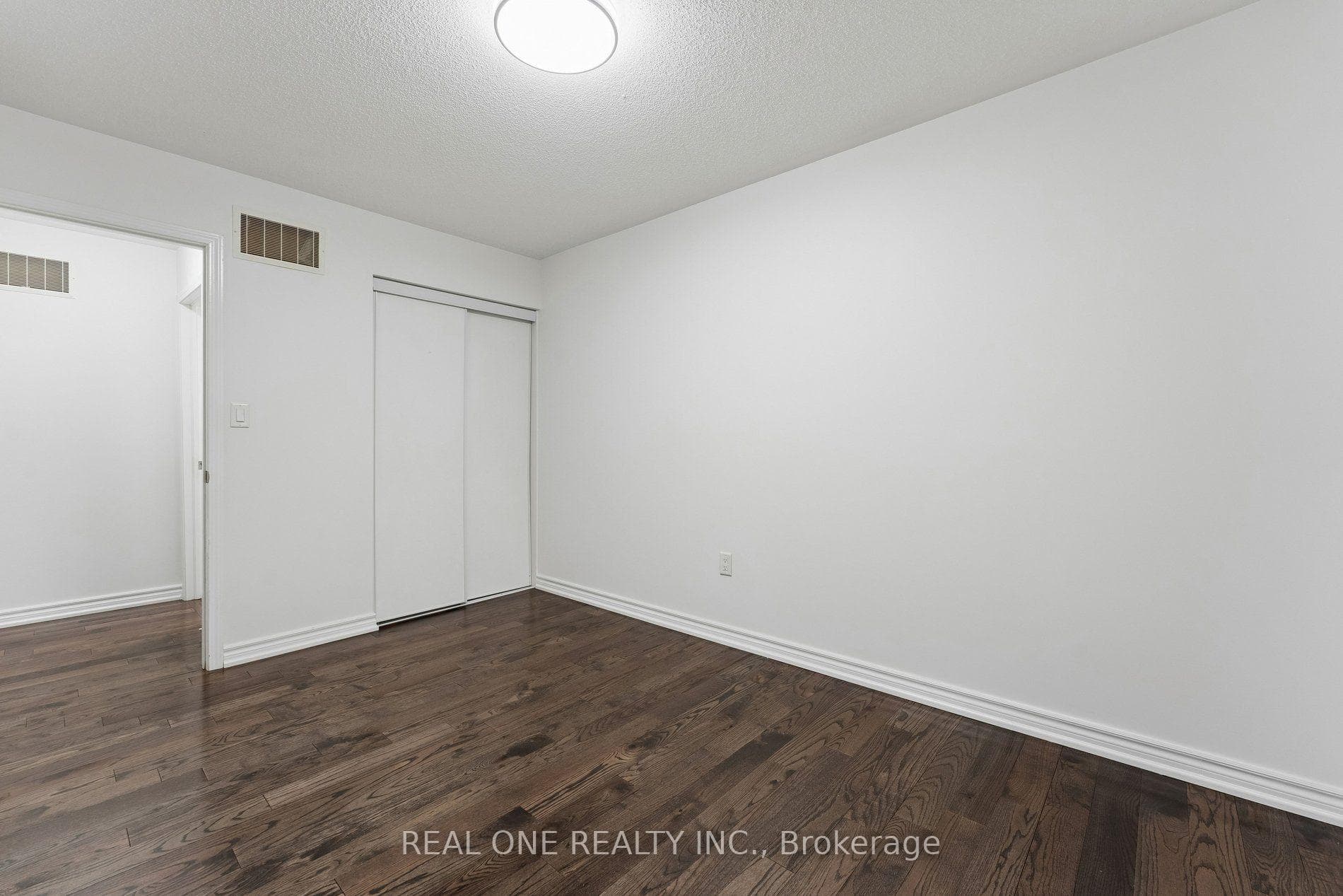 30 Henneberry Lane photo 30