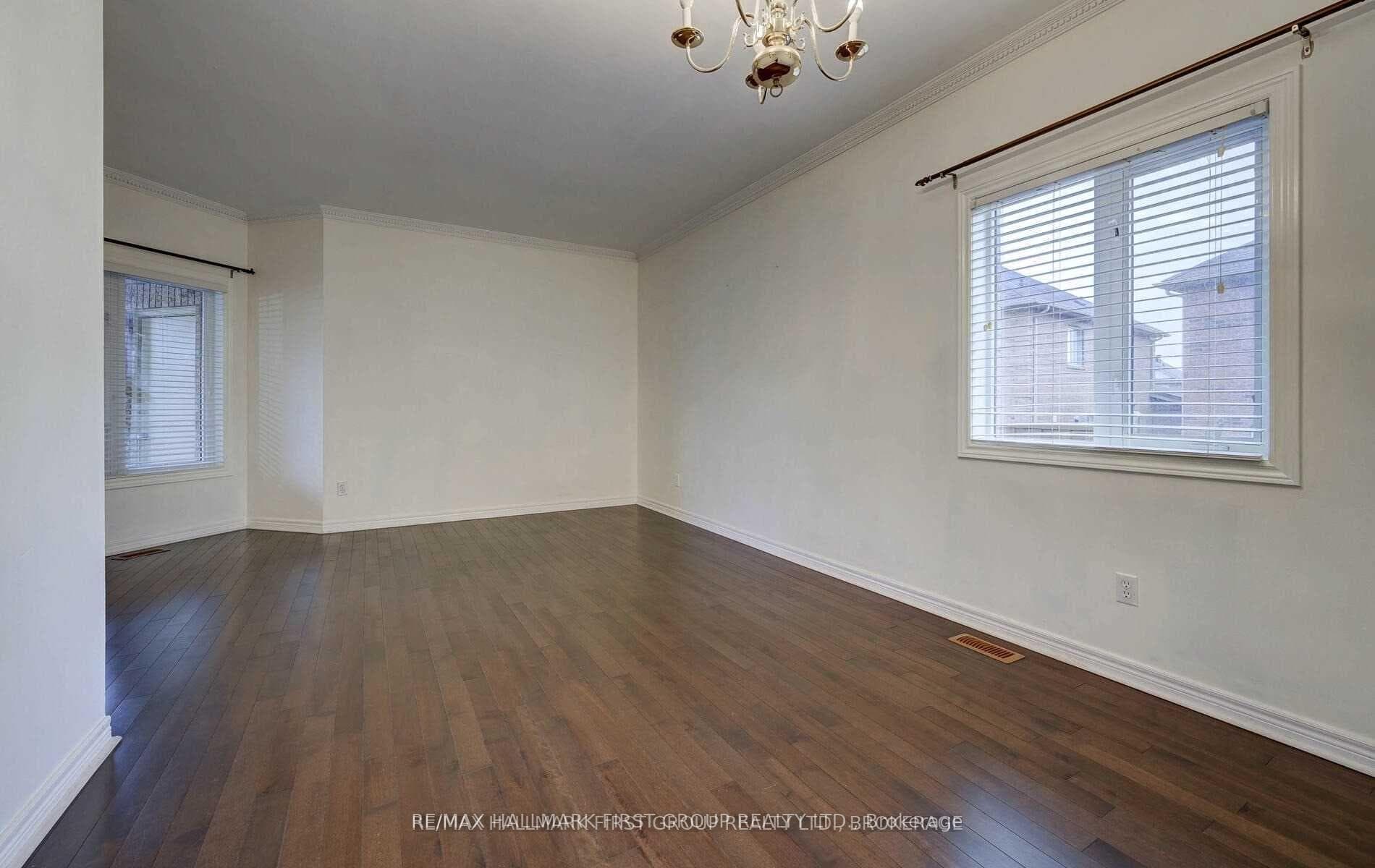 166 Waller Street photo 10