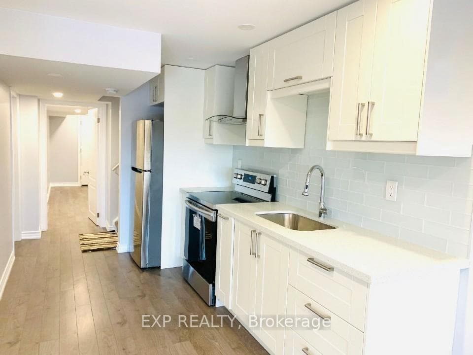 127 Anchusa Drive Unit Lower photo 3