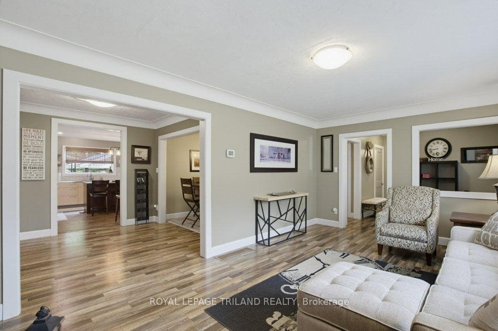 185 Centennial Avenue photo 9
