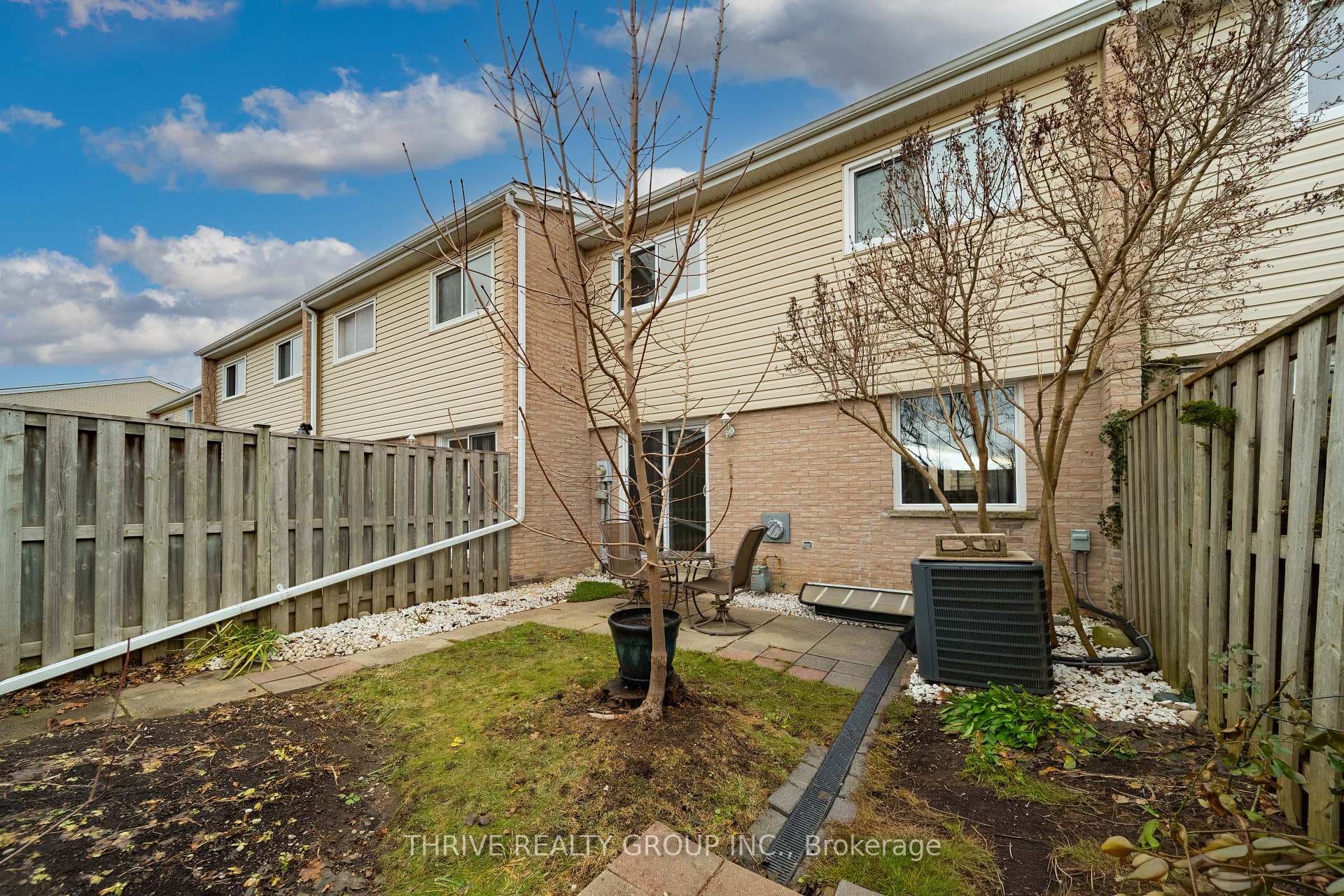 669 Osgoode Drive Unit 36 photo 10