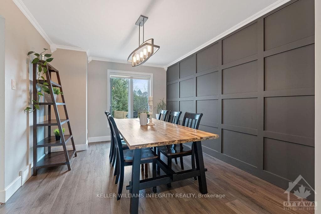 65 HAWLEY Crescent photo 7