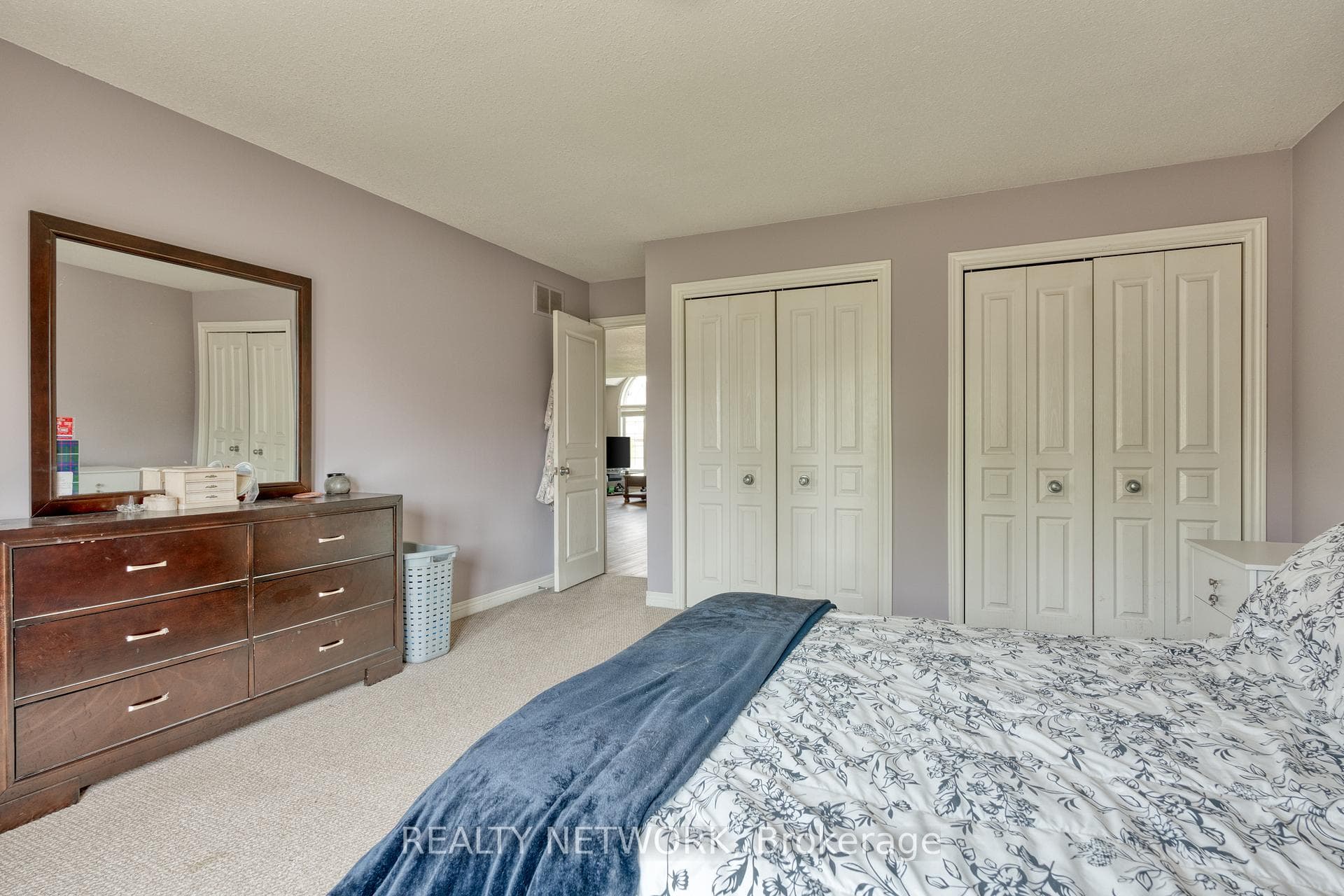 117 Oakdale Boulevard photo 19