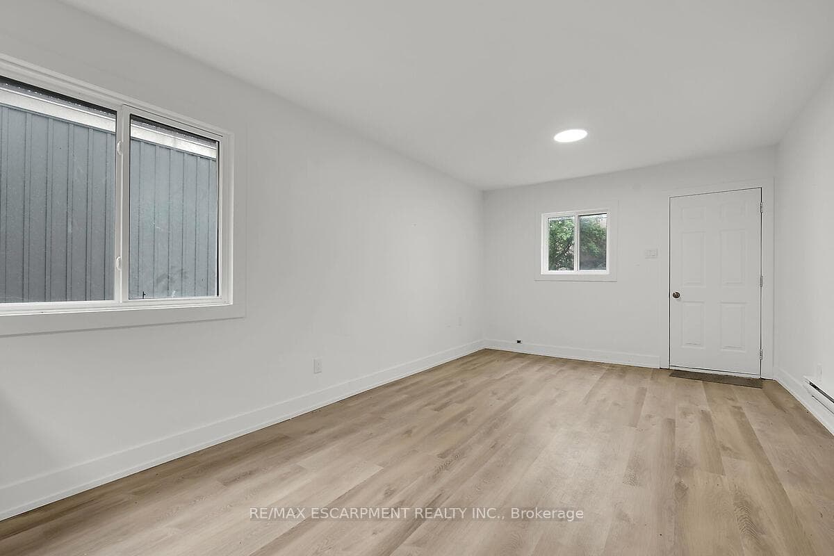 34 Rykert Street photo 8