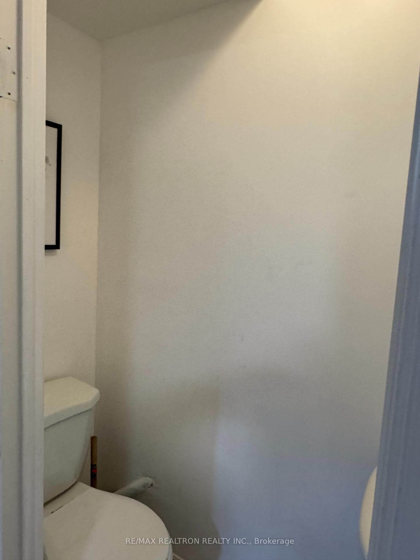 89 Rejane Crescent Unit Basement photo 14