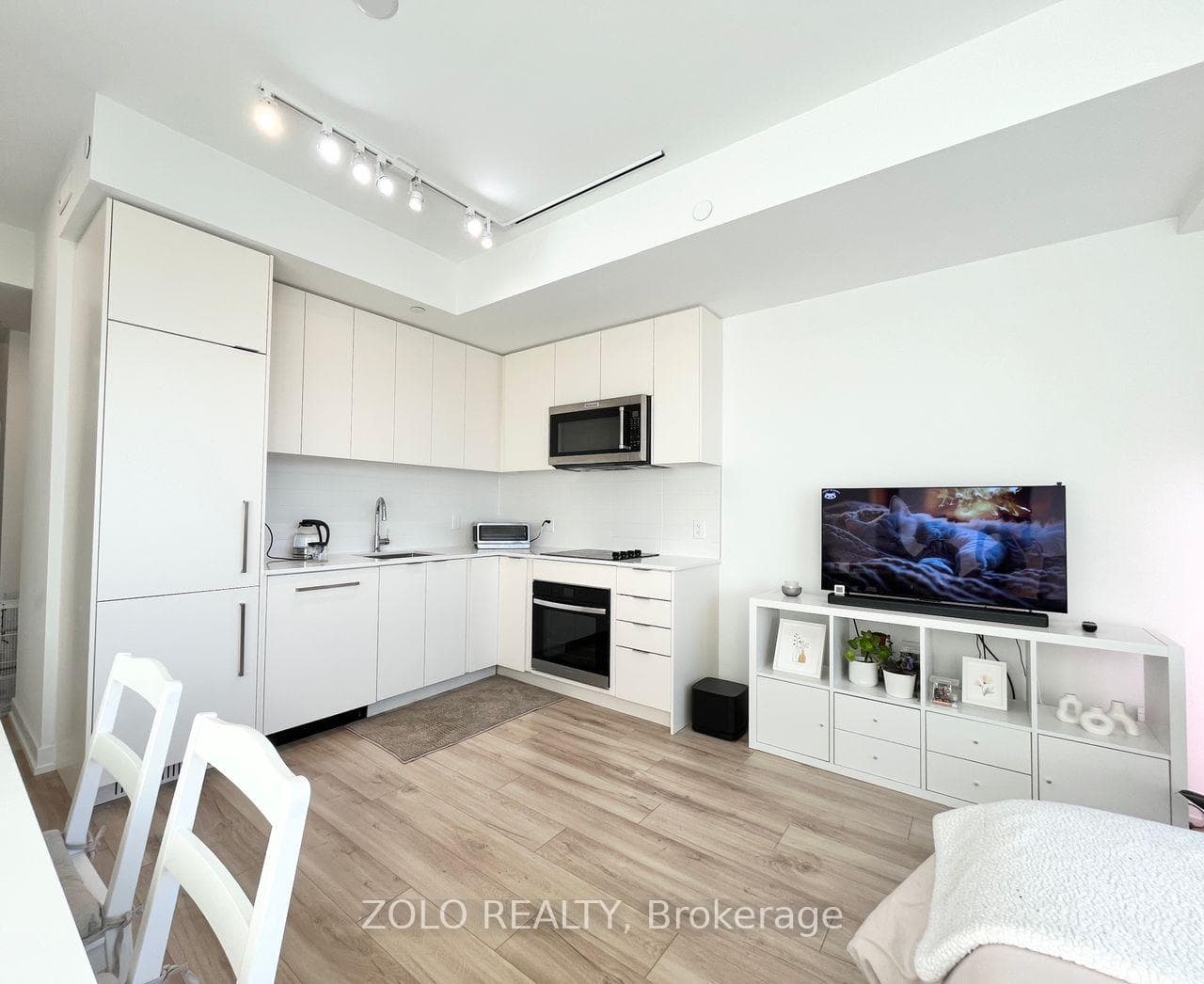 181 Sheppard Avenue Unit 409 photo 7