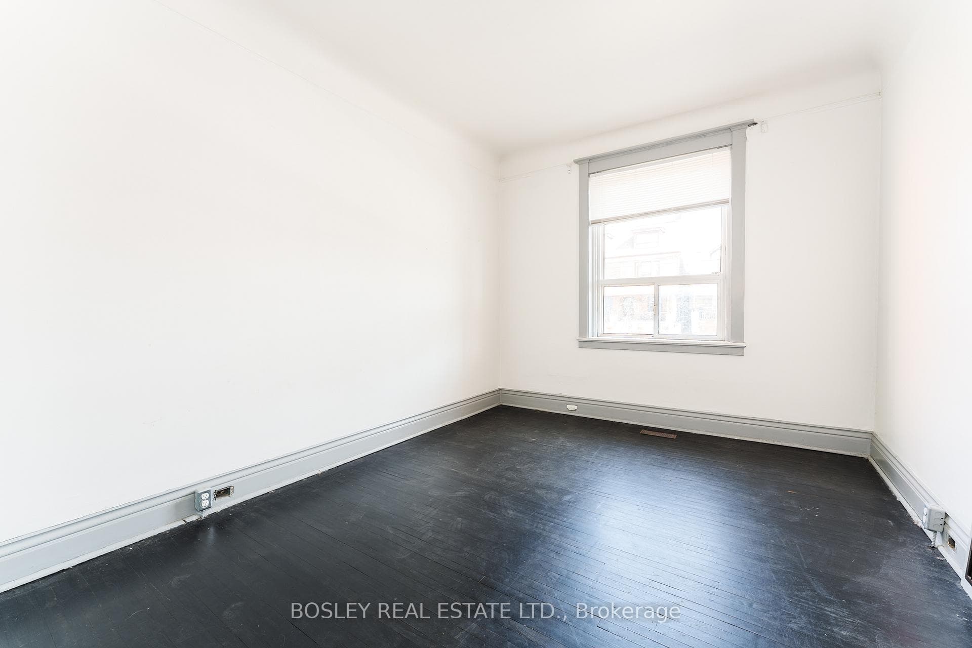 710 Lansdowne Avenue photo 13
