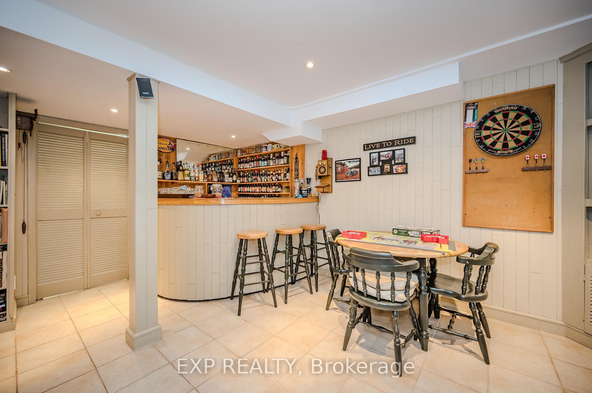 435 Cole Road photo 28