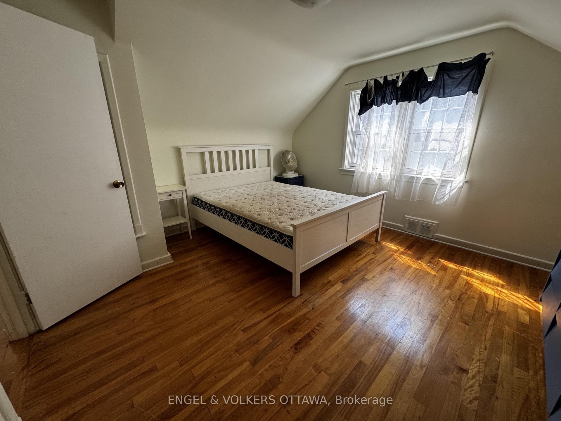 229 Daniel Avenue photo 16