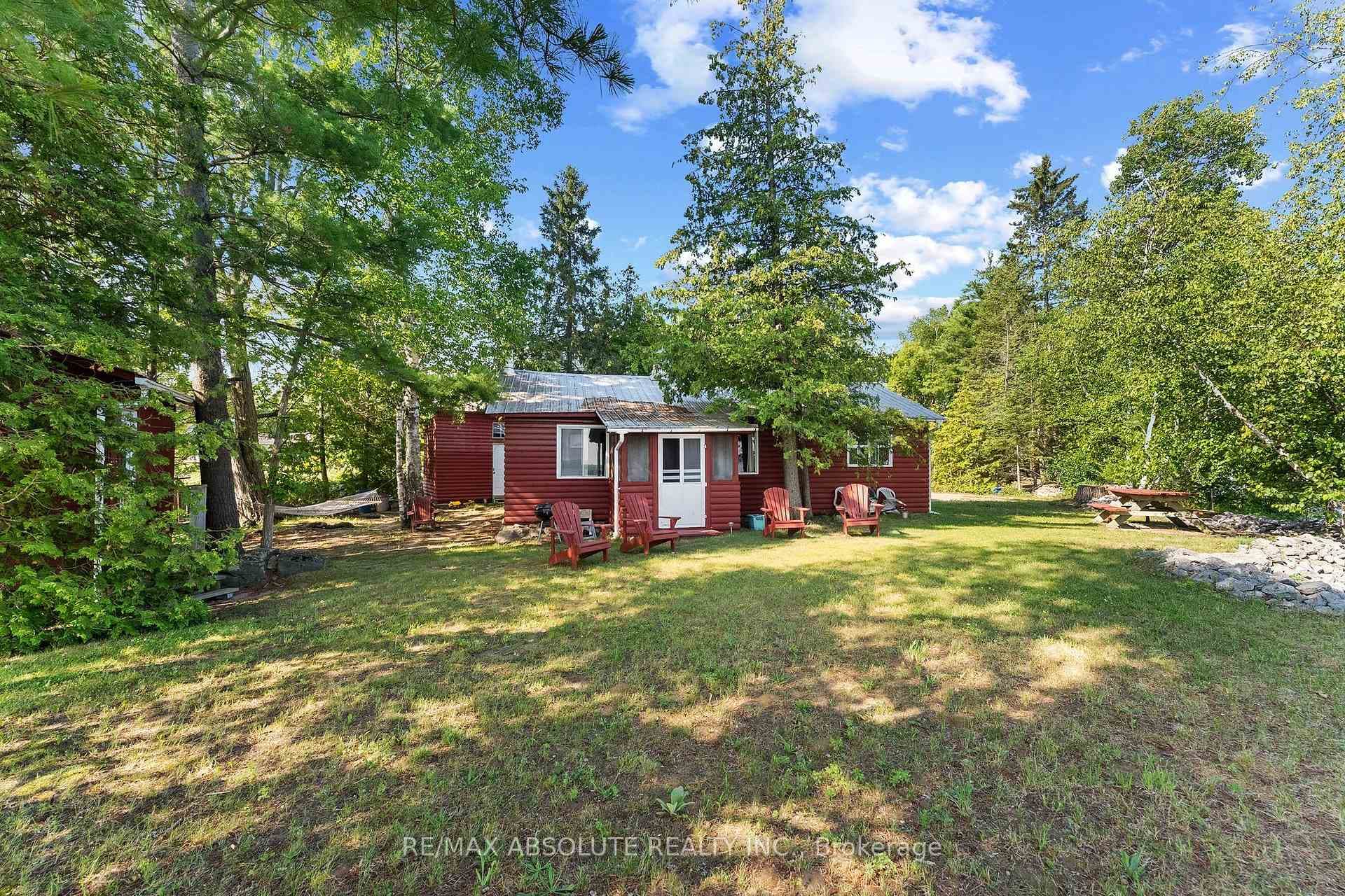 77A Christopher Lane photo 4