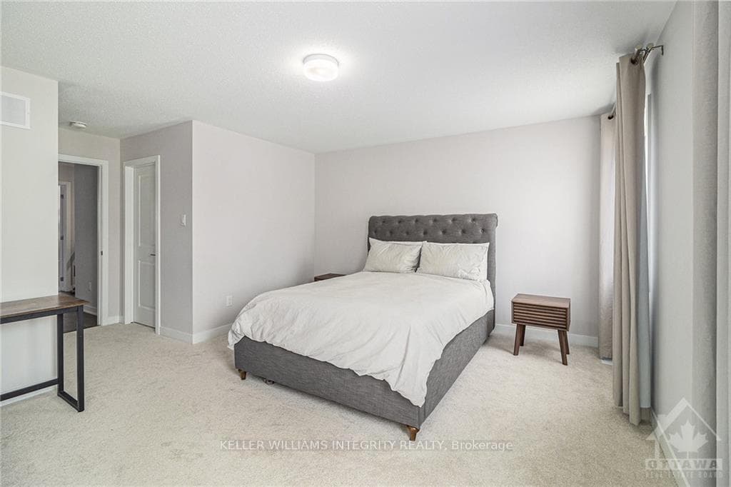 1085 CURRAGLASS Walk photo 15