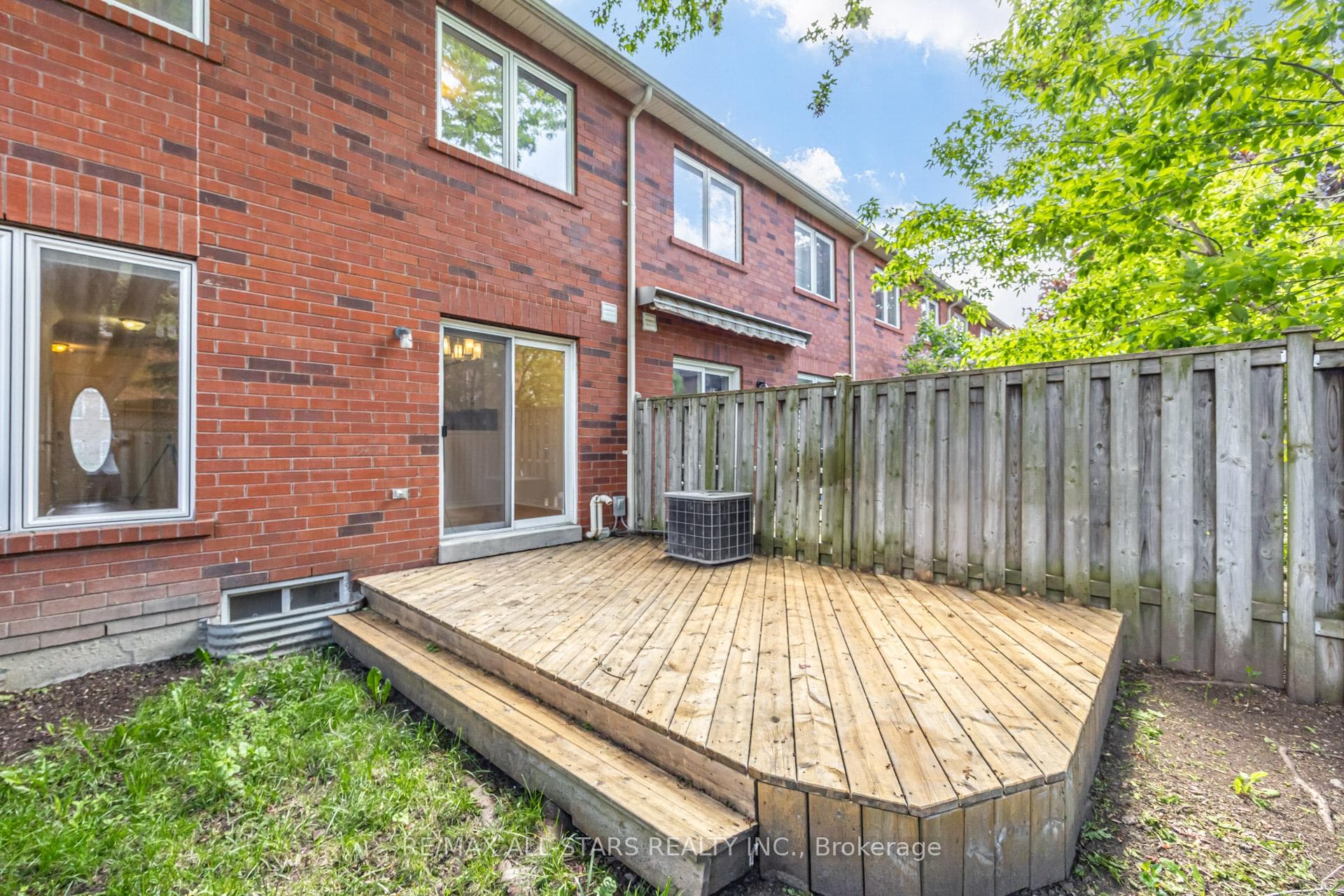 51 Playfair Road photo 42