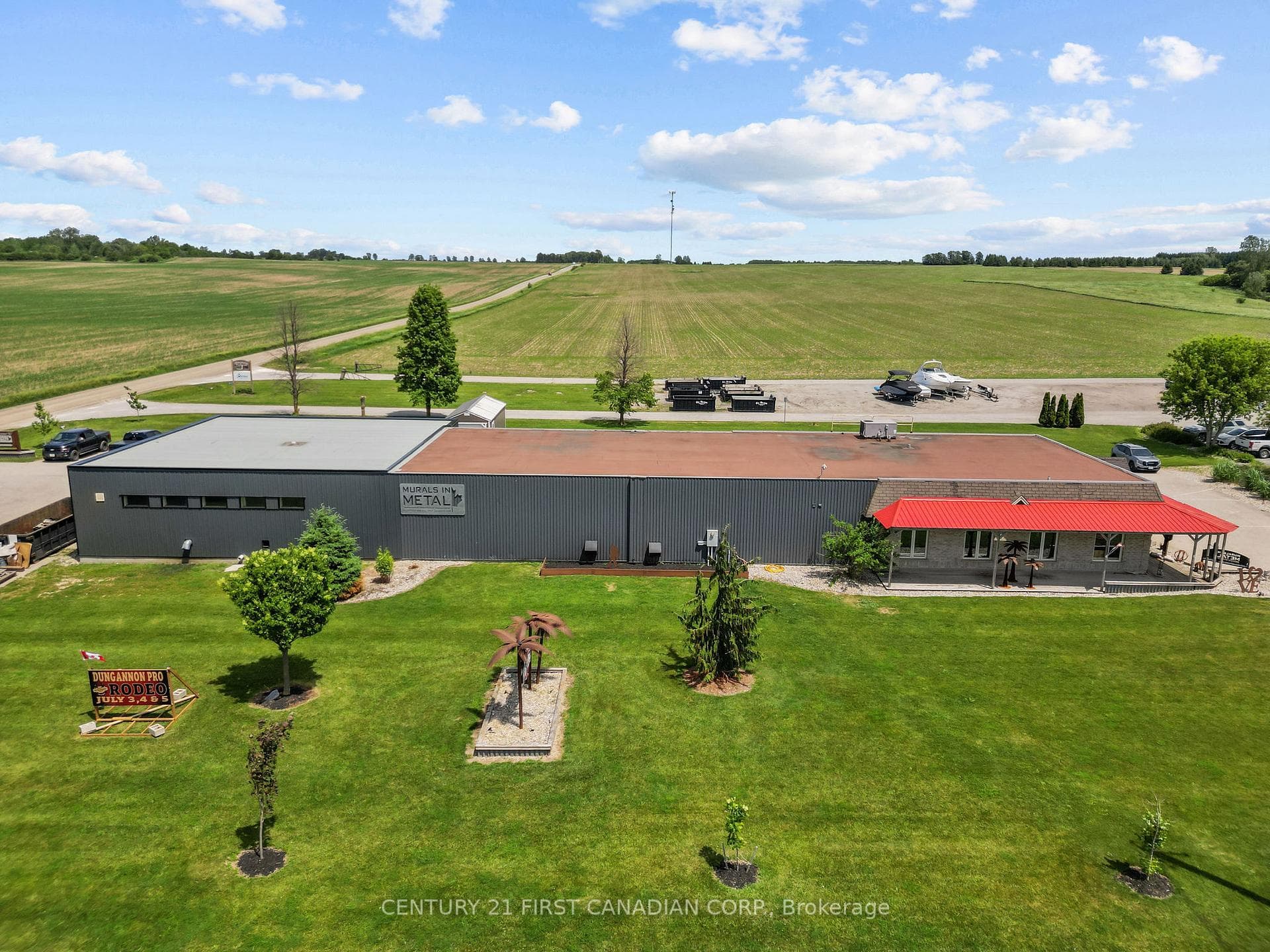 5611 McGillivray Drive photo 4