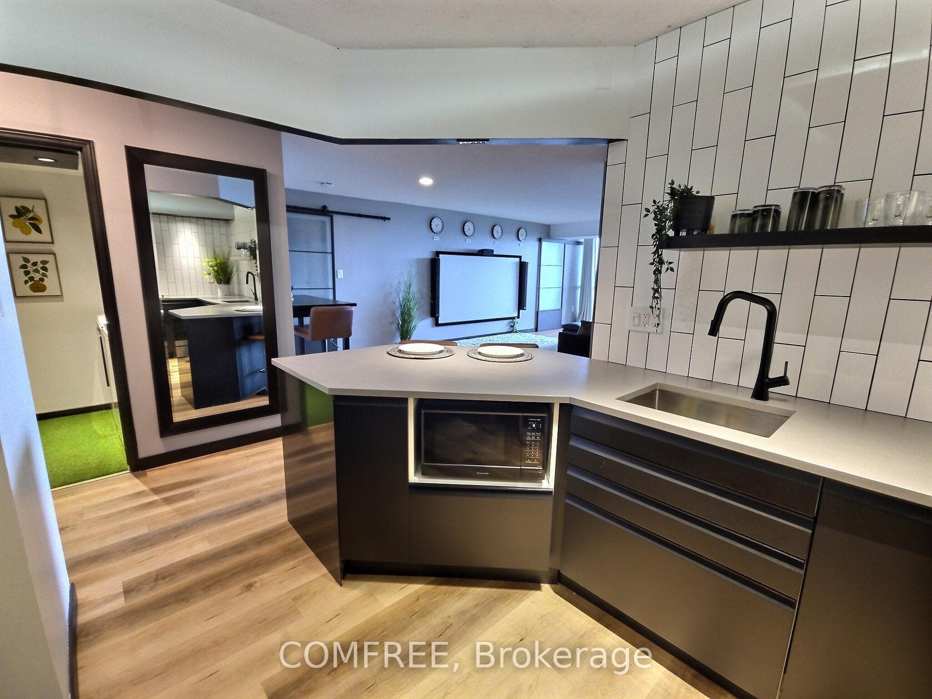 20 McFarlane Drive Unit 1102 photo 7