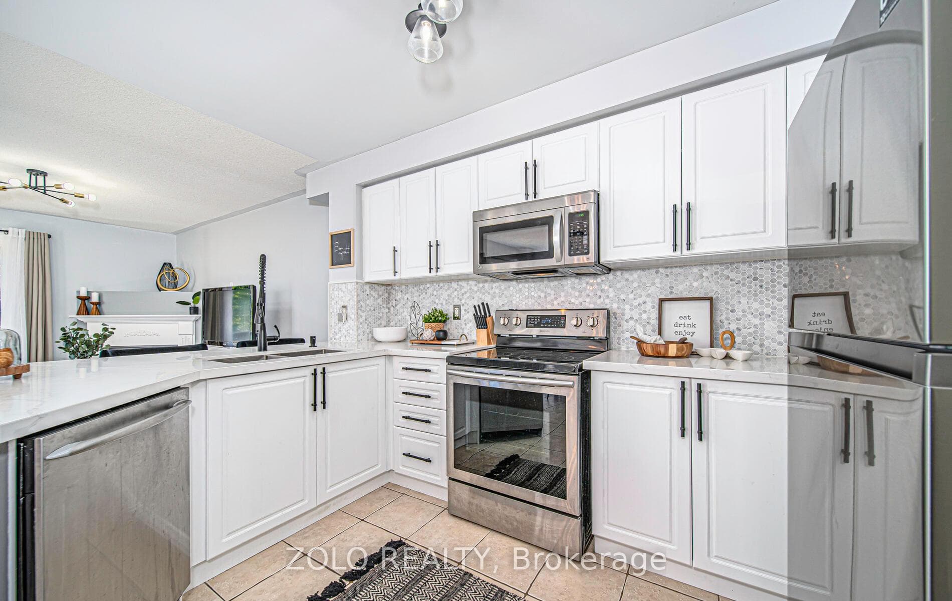 20 Whitefoot Cres Ajax
