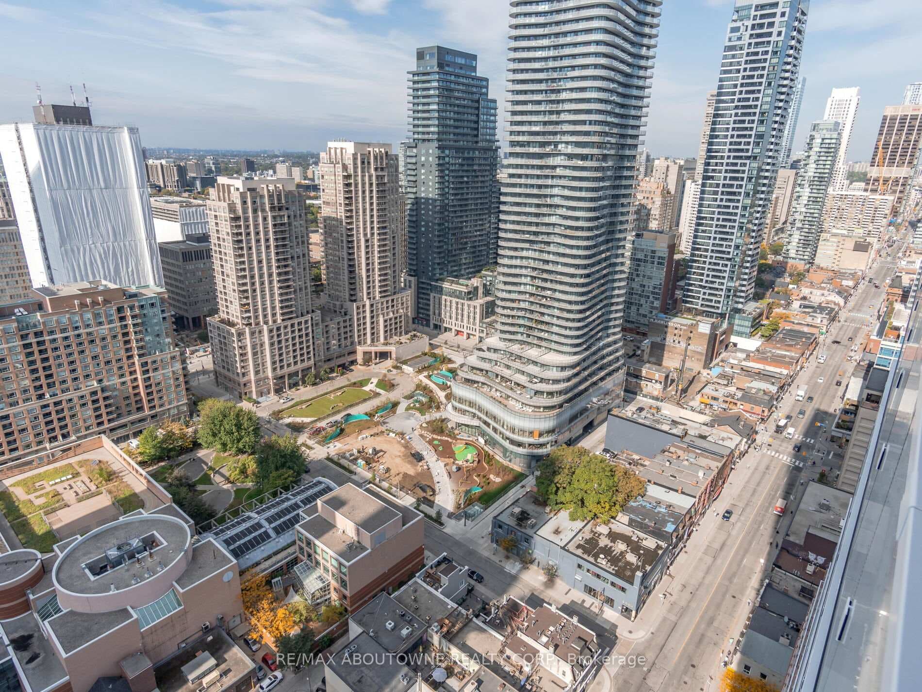 501 Yonge Street Unit 3001 photo 27