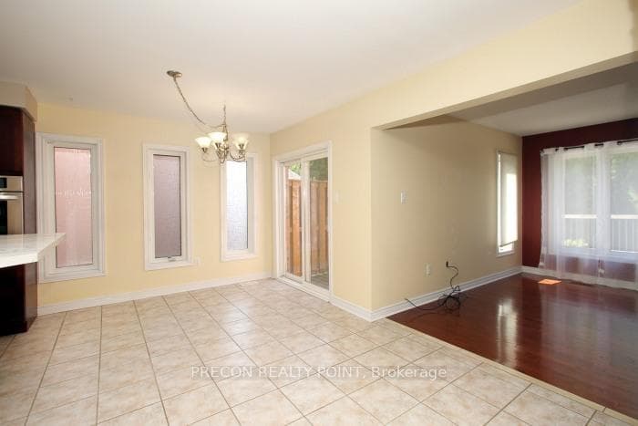 28 Carlinds Drive Unit Upper photo 9