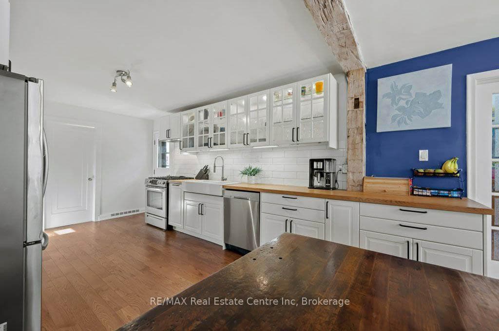 255 GOWRIE Street photo 6