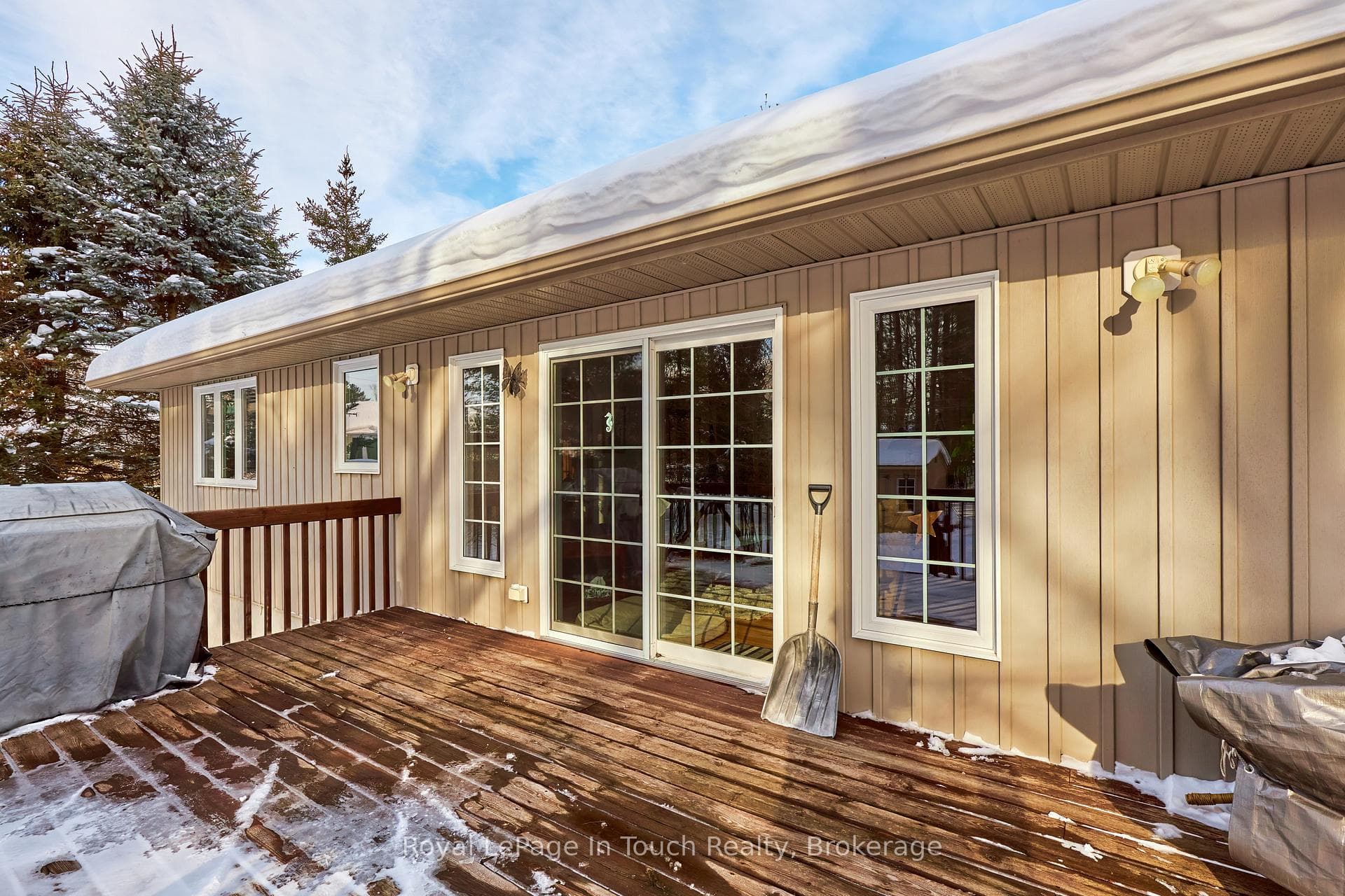 Walkout to back deck