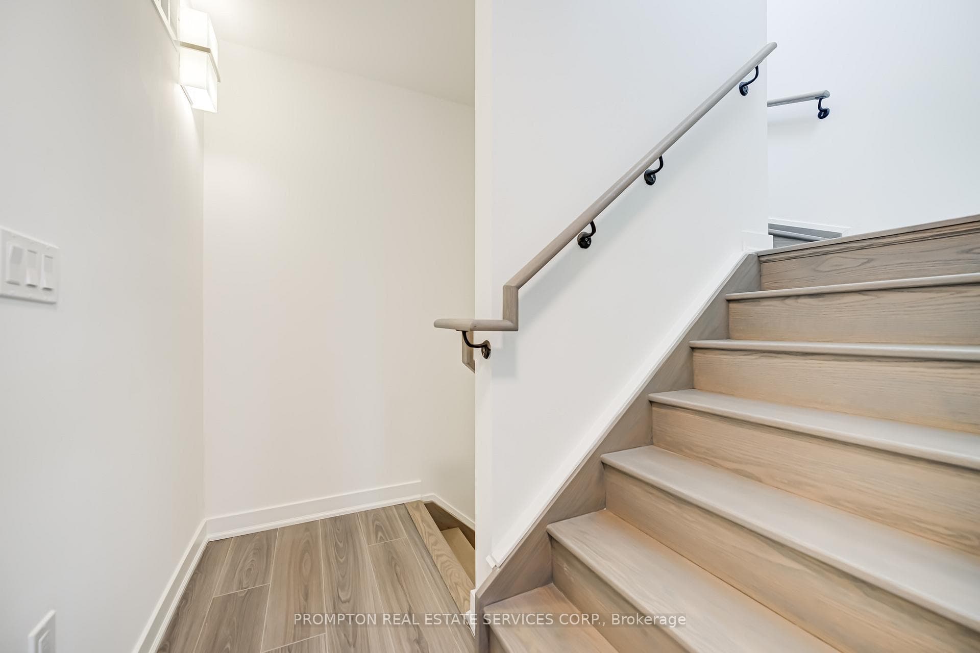 65 Curlew Drive Unit 202 photo 21