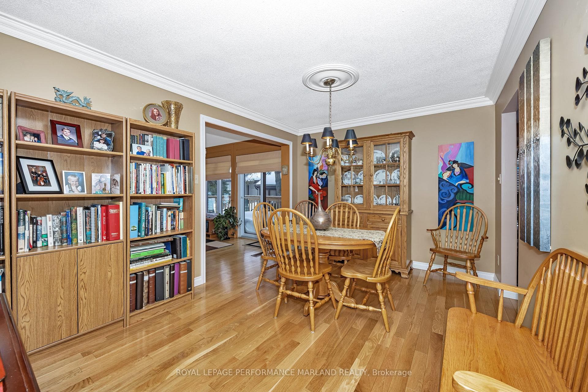 12 Glen Abbey Crescent photo 5
