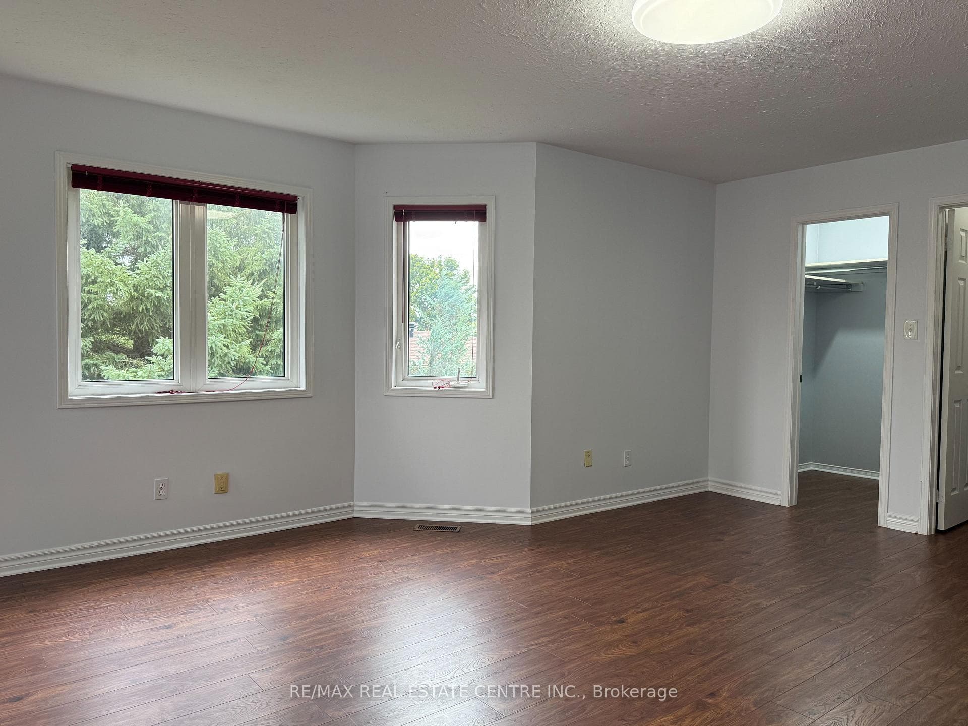 416 Olde Village Lane photo 12