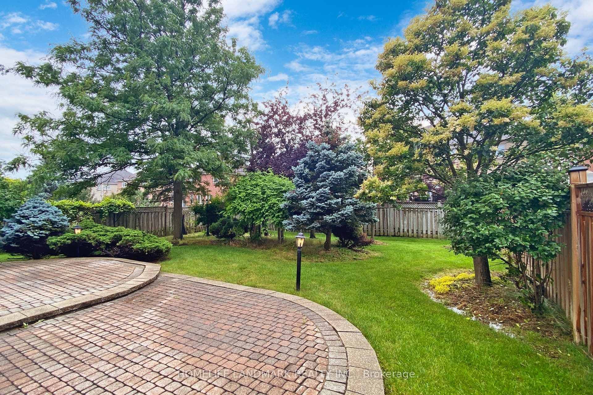 175 Silver Rose Crescent photo 18