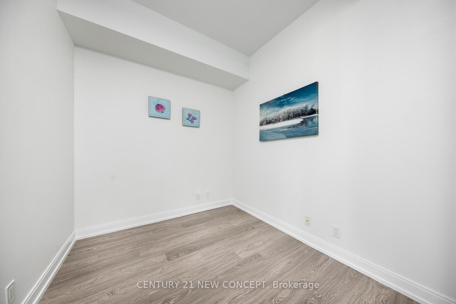 181 Dundas Street Unit 4912 photo 8
