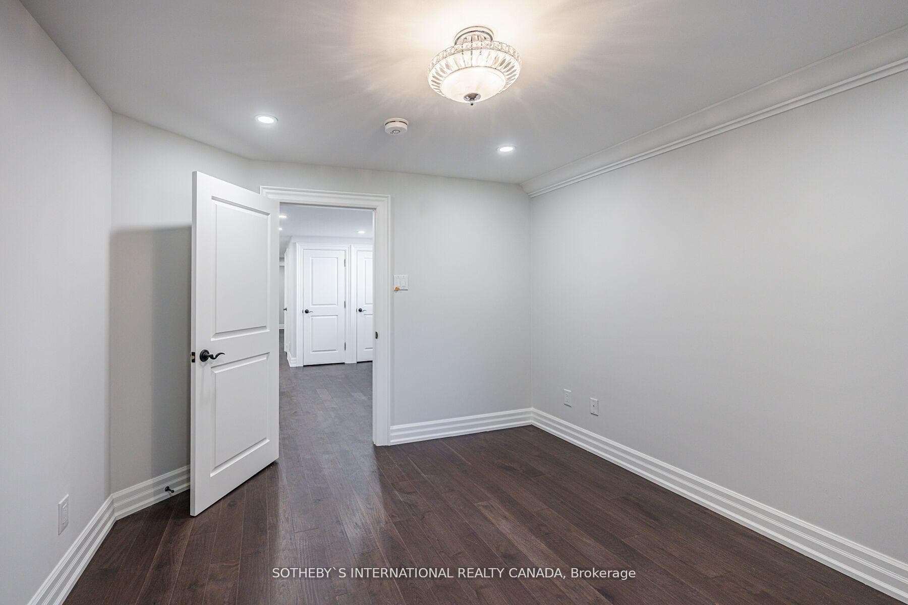 942 Fletcher Valley Crescent Unit Bsmnt photo 16