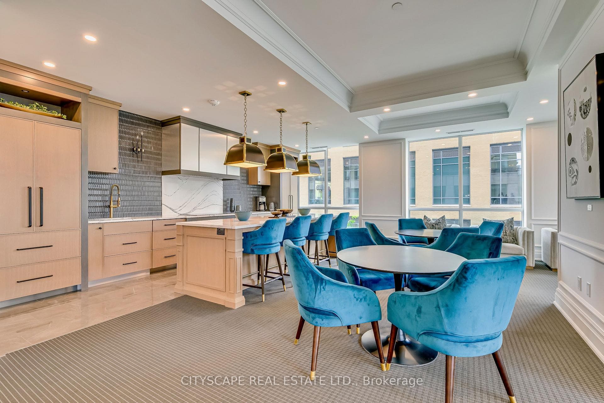 2060 Lakeshore Road Unit 311 photo 21