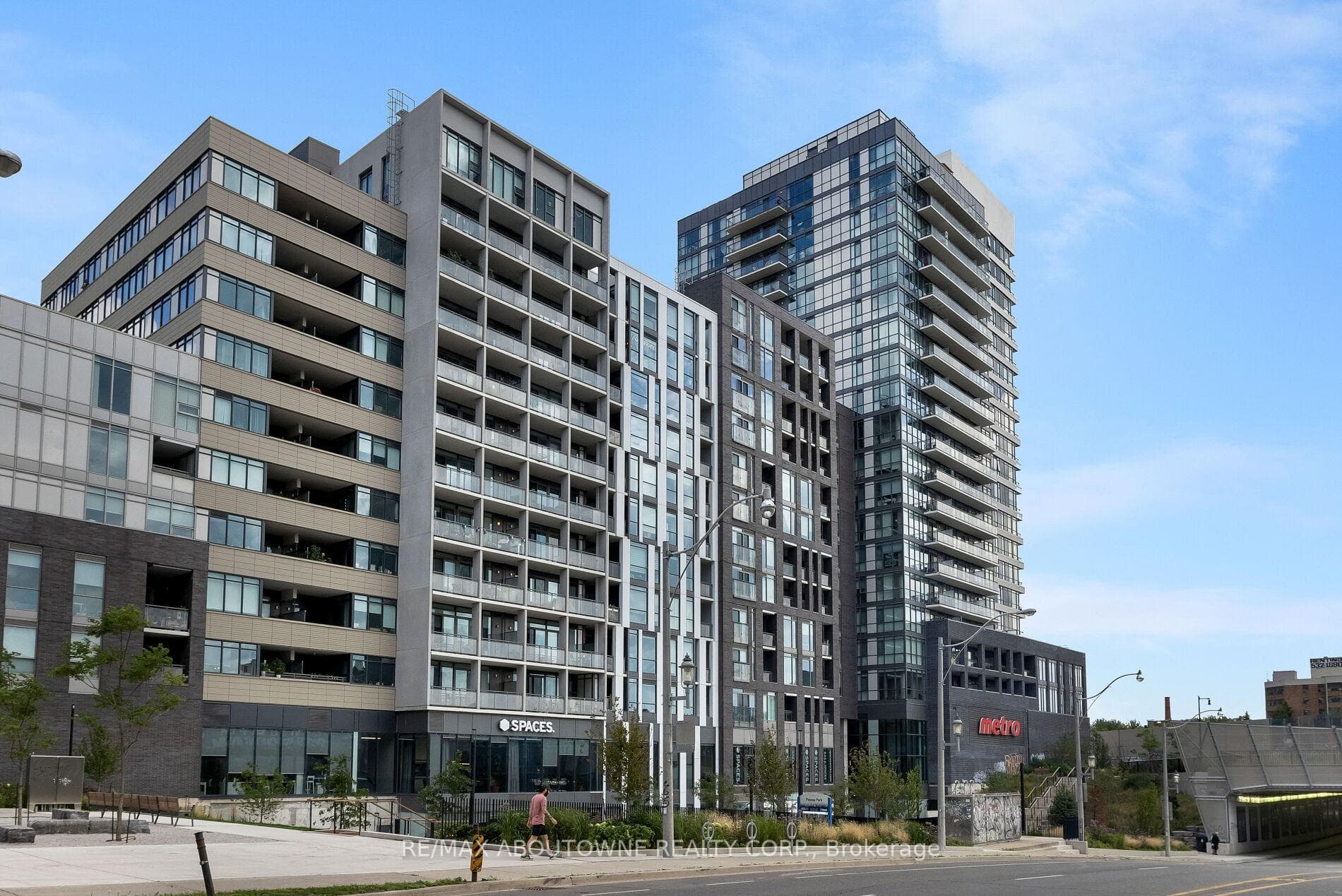 20 Minowan Miikan Lane Unit 1804 photo 2