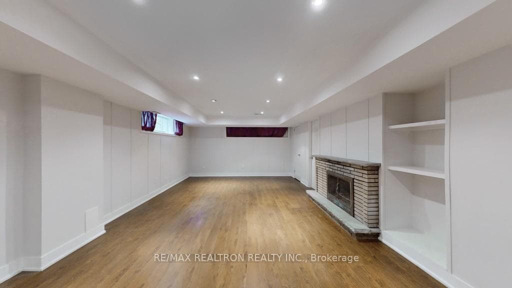 11 Blithfield Avenue photo 32