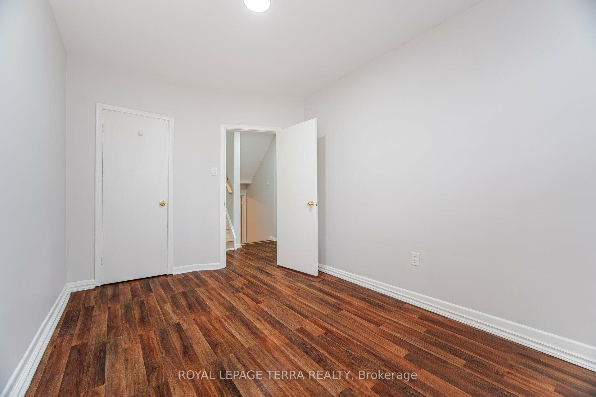 114 Milford Haven Drive photo 26