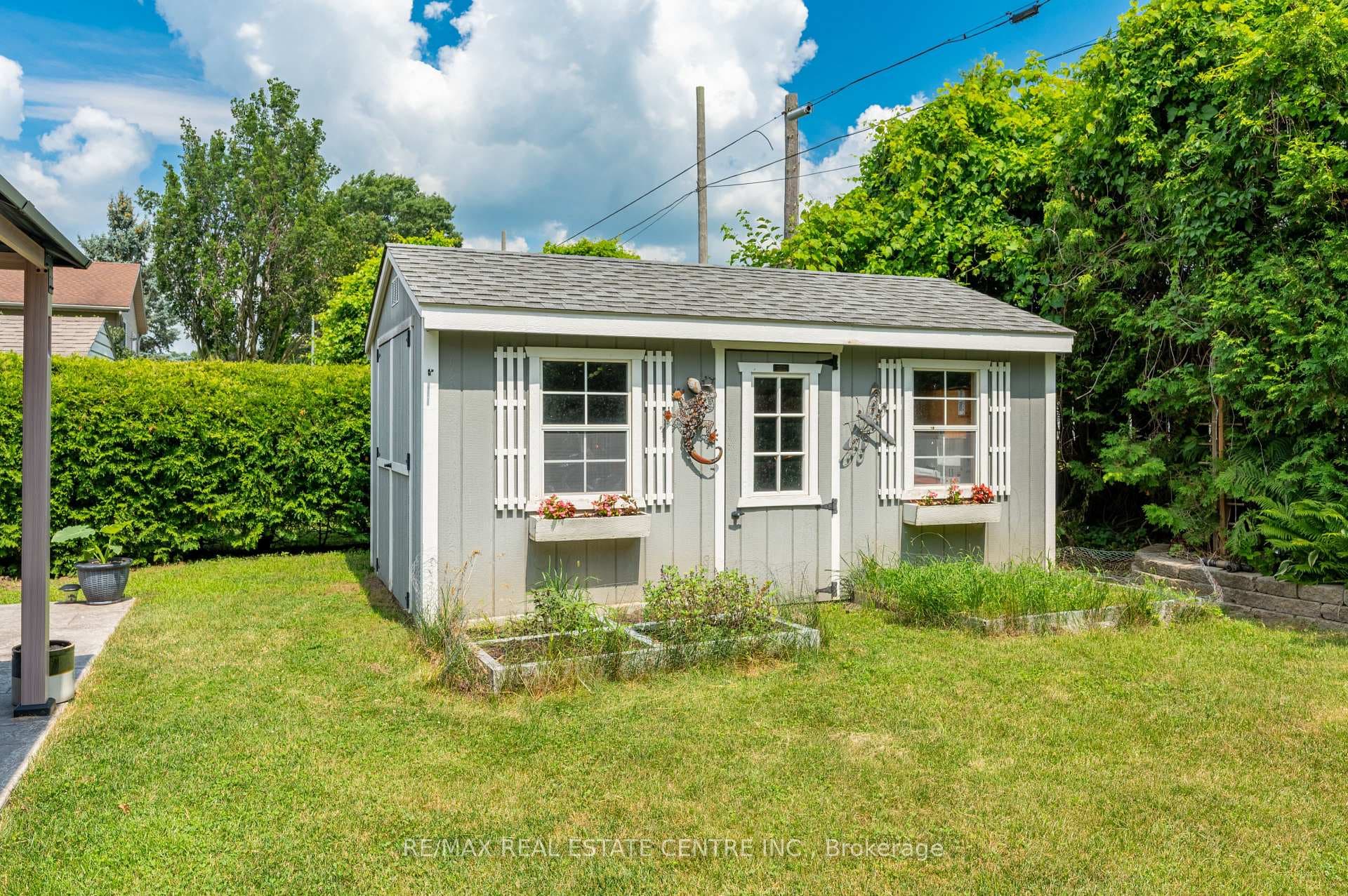 95 Allen Street photo 44
