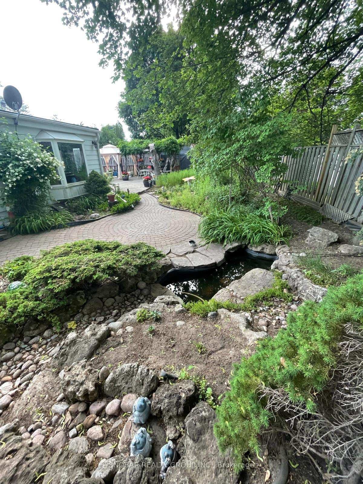 9 Wareham Drive photo 10