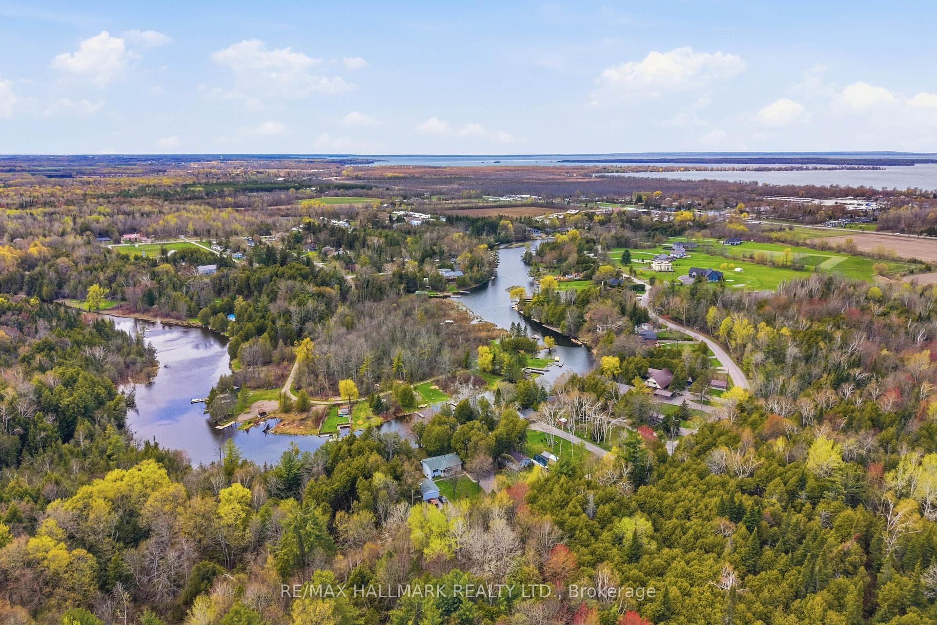 104 Riverbank Drive photo 44