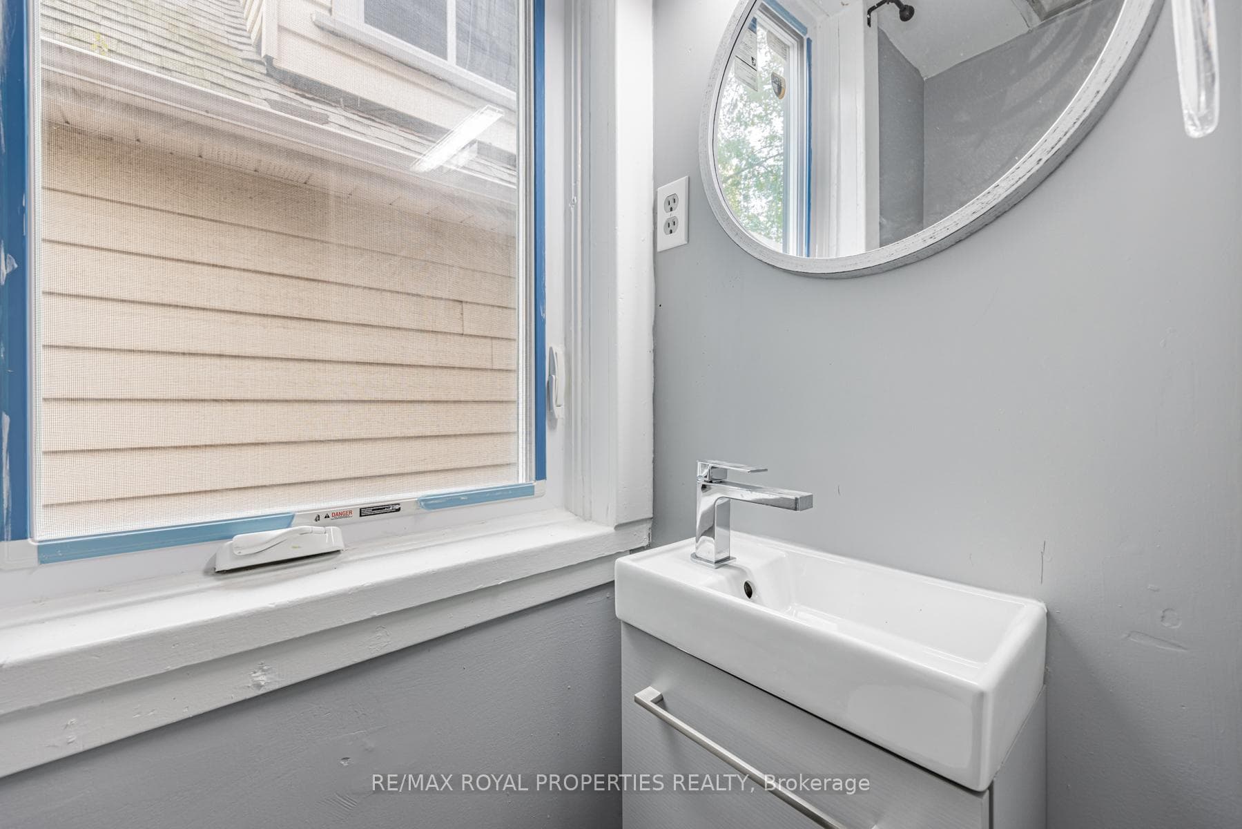 84 Doncaster Avenue Unit Main/Bs photo 12
