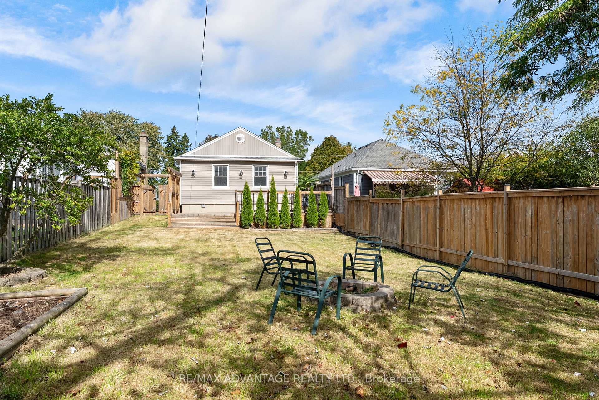 555 Chester Street photo 36
