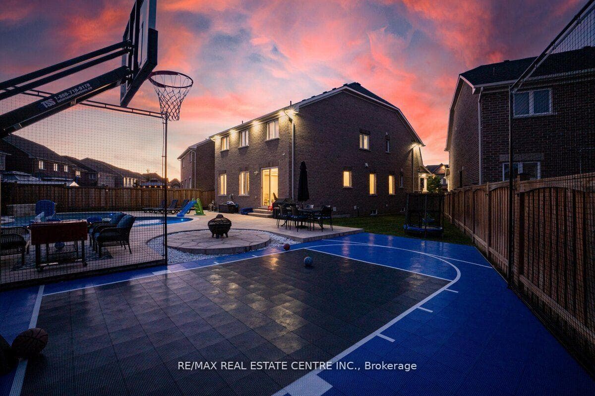 34 HAMILTON Court photo 37