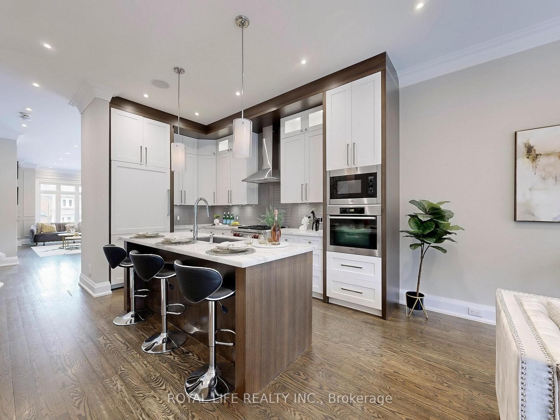 279 Deloraine Avenue photo 14